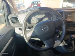 Opel Vivaro DOBLE CABINA L .S - Miniatura 13