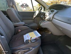 Renault Scenic 1.9 DCI Automática Grans Scenic 7 Plazas - Miniatura 9