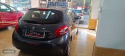 Peugeot 208 1200 VTI ACTIVE - Miniatura 4