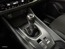 Nissan Qashqai Acenta 1.3 DIG-T 140CV MHEV - Miniatura 18