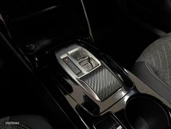 Peugeot 2008 Allure Hybrid 1.2 145CV eDCS6 MHEV - Miniatura 19