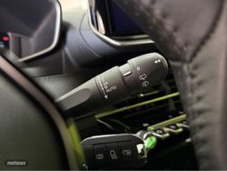 Peugeot 2008 Allure Hybrid 1.2 145CV eDCS6 MHEV - Miniatura 22