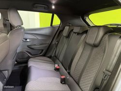 Peugeot 2008 Allure Hybrid 1.2 145CV eDCS6 MHEV - Miniatura 26