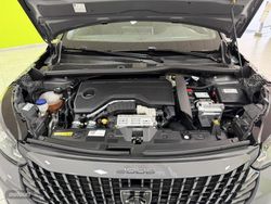 Peugeot 2008 Allure Hybrid 1.2 145CV eDCS6 MHEV - Miniatura 28