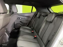Peugeot 2008 Allure Hybrid 1.2 145CV eDCS6 MHEV - Miniatura 26