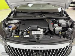 Peugeot 2008 Allure Hybrid 1.2 145CV eDCS6 MHEV - Miniatura 28