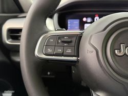 Jeep Avenger Altitude eHybrid 1.2 100CV eDCS6 MHEV - Miniatura 21