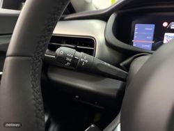 Jeep Avenger Altitude eHybrid 1.2 100CV eDCS6 MHEV - Miniatura 23