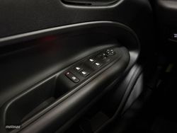 Jeep Avenger Altitude eHybrid 1.2 100CV eDCS6 MHEV - Miniatura 26