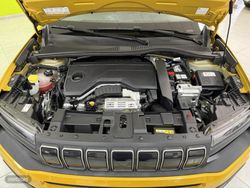 Jeep Avenger Altitude eHybrid 1.2 100CV eDCS6 MHEV - Miniatura 30