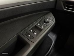 Volkswagen Golf 2.0 TDI 115CV - Miniatura 22
