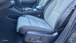 Volvo XC40 XC40 Plus, B3 Mild hybrid, Gasolina, Dark - Miniatura 30