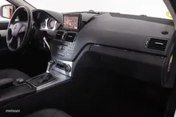 Mercedes Clase C C220 CDI AVANTGARDE AUTO 170CV 4P # NAVI,PARKTORNIC - Miniatura 12