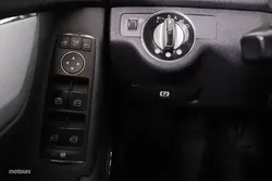 Mercedes Clase C C220 CDI AVANTGARDE AUTO 170CV 4P # NAVI,PARKTORNIC - Miniatura 17