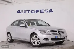 Mercedes Clase C C220 CDI AVANTGARDE AUTO 170CV 4P # NAVI,PARKTORNIC - Miniatura 3