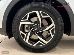 Kia Sportage 1.6 T-GDi Concept 160CV 4X2 - Miniatura 11