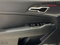 Kia Sportage 1.6 T-GDi HEV Drive 4X2 - Miniatura 14