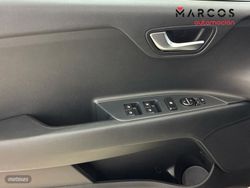 Kia Stonic 1.0 T-GDi MHEV 100CV Drive - Miniatura 14