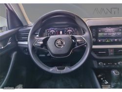 Skoda Kamiq 1.0 TSI 81kW (110CV) DSG Ambition - Miniatura 9