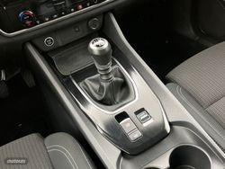 Nissan Qashqai DIG-T 140 mHEV Acenta 4x2 103 kW (140 CV) - Miniatura 14
