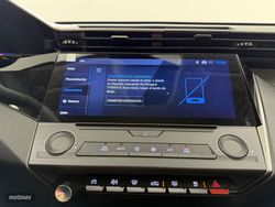 Peugeot 308 5P Allure Hybrid MHEV 145 e-DCS6 - Miniatura 21