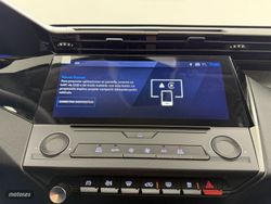 Peugeot 308 5P Allure Hybrid MHEV 145 e-DCS6 - Miniatura 22