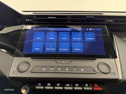 Peugeot 308 5P Allure Hybrid MHEV 145 e-DCS6 - Miniatura 23
