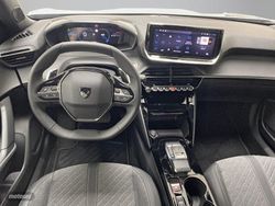 Peugeot 2008 Allure Gasolina 130 S&S EAT8 - Miniatura 22