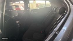 Kia Sportage 1.6 CRDI MHEV 100KW DRIVE 136 5P - Miniatura 13