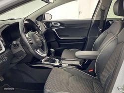 Kia XCeed 1.5 MHEV iMT Emotion 118 kW (160 CV) - Miniatura 12