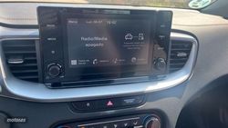 Kia XCeed 1.0 T-GDI DRIVE 120 5P - Miniatura 17