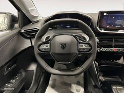 Peugeot 208 HYBRID 110 eDCS6 Allure - Miniatura 17