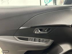 Peugeot 208 HYBRID 110 eDCS6 Allure - Miniatura 19