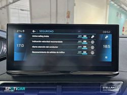 Peugeot 5008 1.2 PureTech 96KW S&S EAT8 GT - Miniatura 16