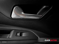 Peugeot 3008 1.2 130CV GT EAT8 - Miniatura 12