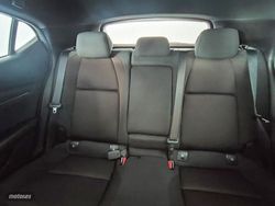 Mazda Mazda3 2.5 e-Skyactiv G 140CV MHEV CentreLine - Miniatura 18