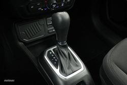 Jeep Renegade 1.3 G 110KW NIGHT EAGLE FWD DDCT 5P - Miniatura 10