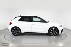 Audi A1 1.0 30 TFSI ADRENALIN BLACK ED SPORTBACK 5P - Miniatura 3