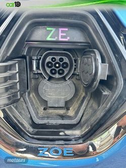 Renault Zoe Z.E. 50 - Miniatura 18
