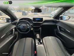 Peugeot 2008 Allure Puretech 130 S&S EAT8 - Miniatura 11