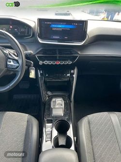 Peugeot 2008 Allure Puretech 130 S&S EAT8 - Miniatura 12