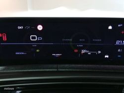 Peugeot 3008 1.2 107KW eDCS6 Allure - Miniatura 10