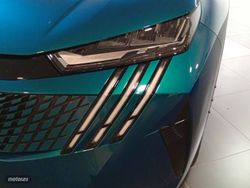 Peugeot 3008 1.2 107KW eDCS6 Allure - Miniatura 16
