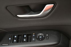 Hyundai Kona 1.0 TGDI 48V Tecno 4x2 - Miniatura 13