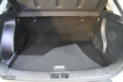 Hyundai Kona 1.0 TGDI 48V Tecno 4x2 - Miniatura 9