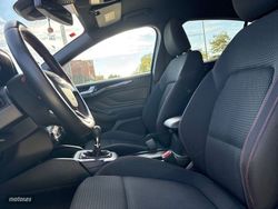 Ford Focus ST LINE - Miniatura 9