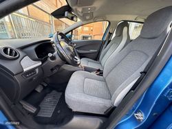 Renault Zoe Z.E. 50 - Miniatura 9