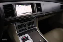 Jaguar XF 2.2D LUXURY AUTO 200CV 4P # CUERO, NAVY, PARKTRONIC - Miniatura 16