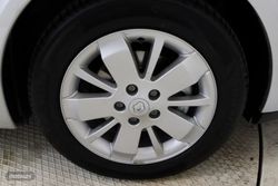 Renault Laguna Confort Expression 1.6 16V - Miniatura 30