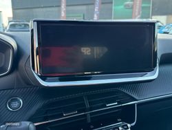 Peugeot 2008 Allure Hybrid eDCS6 100 kW (136 CV) - Miniatura 15